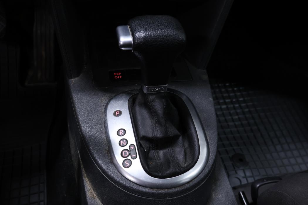 VOLKSWAGEN Touran 2008