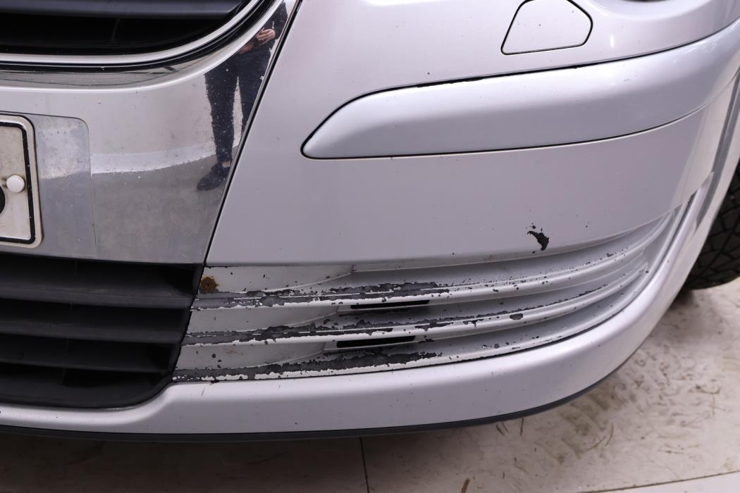 VOLKSWAGEN Touran 2008