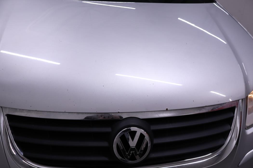 VOLKSWAGEN Touran 2008