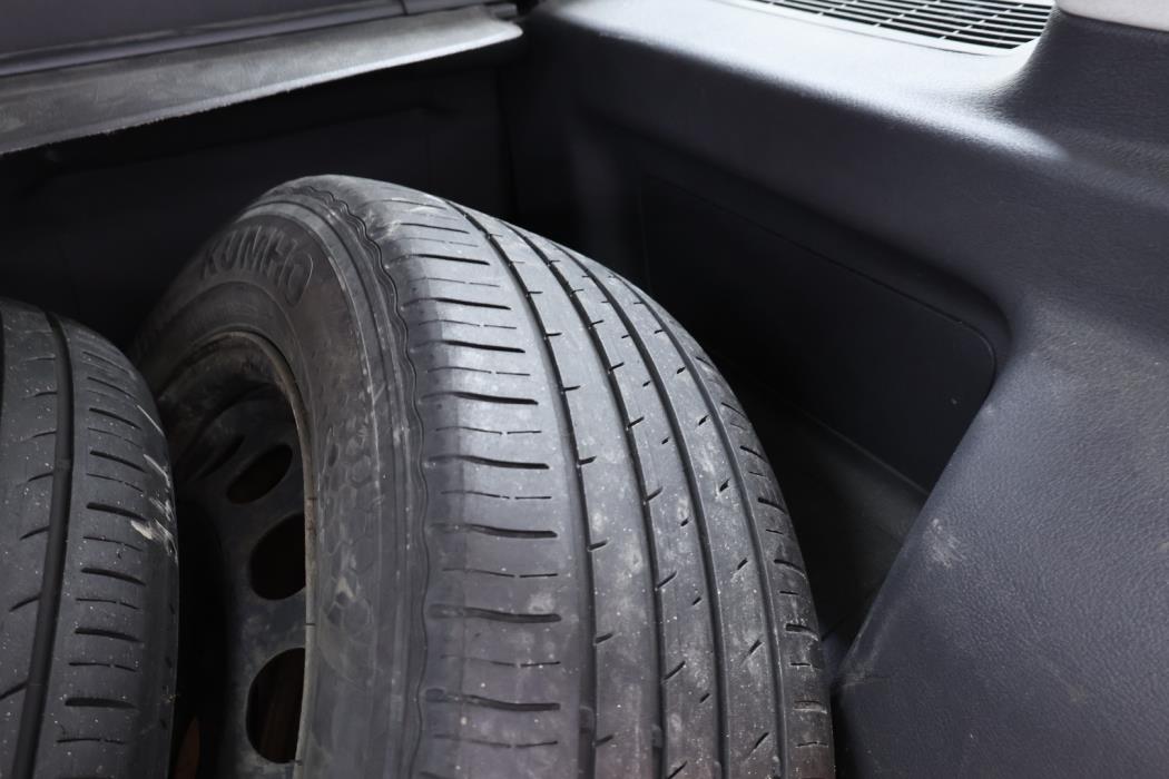 VOLKSWAGEN Touran 2008