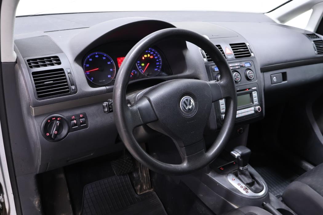 VOLKSWAGEN Touran 2008