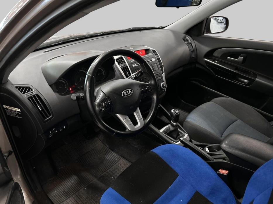 KIA cee'd 2011