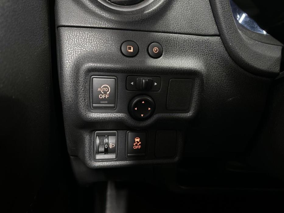 NISSAN Note 2016