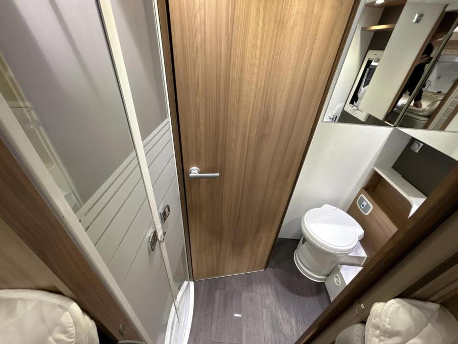 ADRIA MATRIX M 670SL 2019