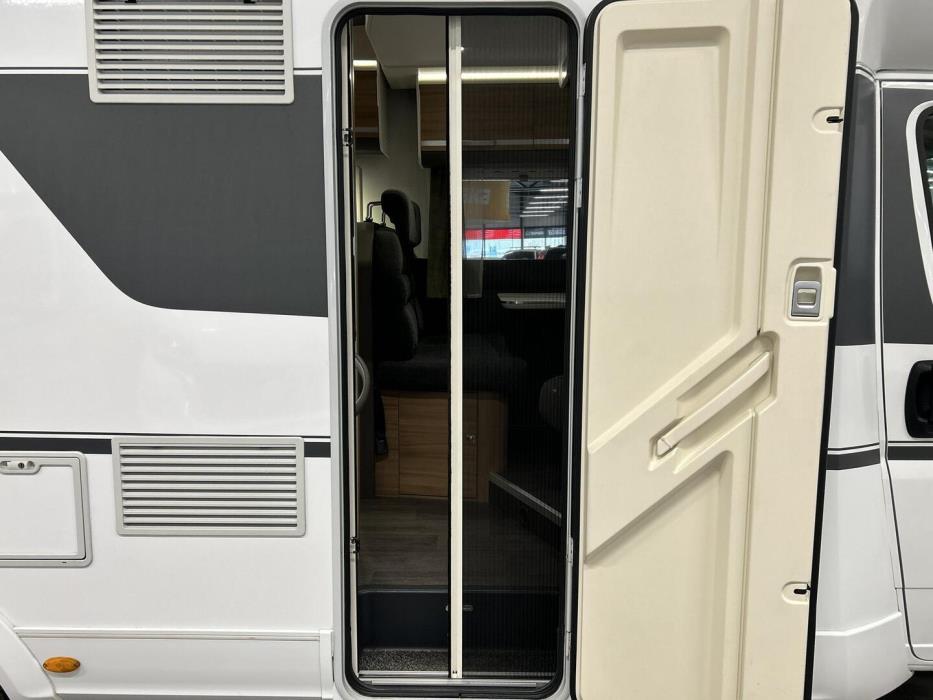ADRIA MATRIX M 670SL 2019