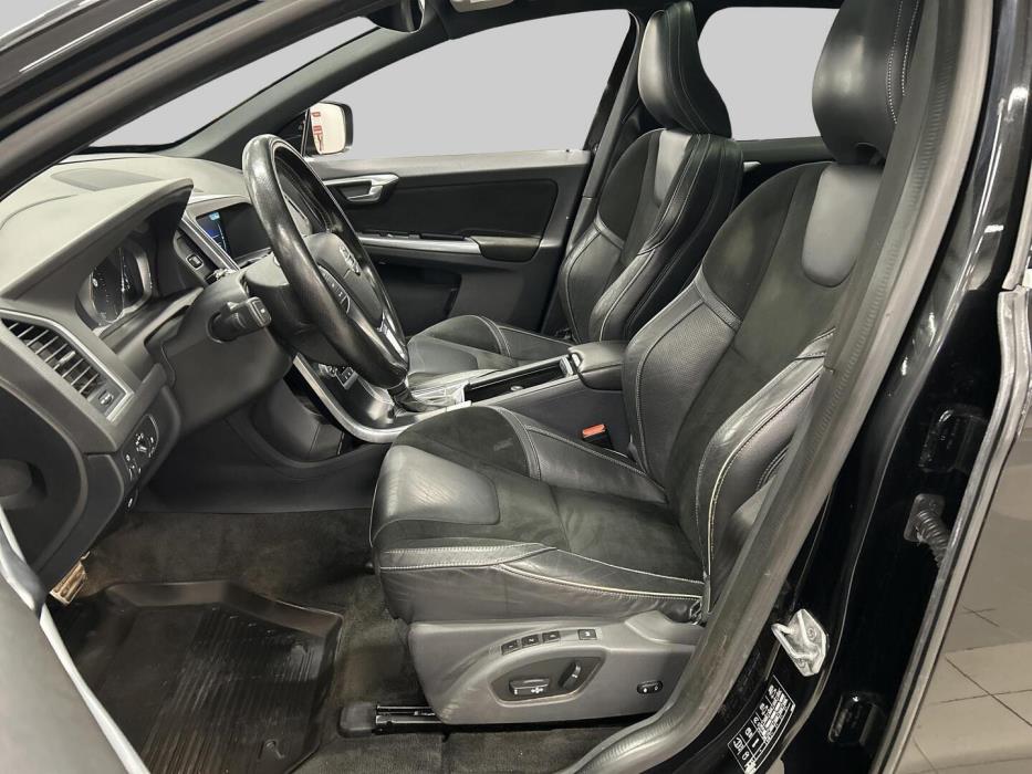 VOLVO XC60 2016