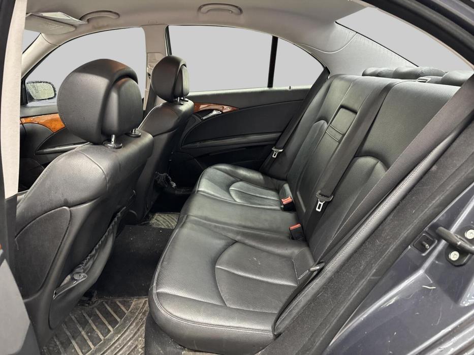 MERCEDES-BENZ E 2008