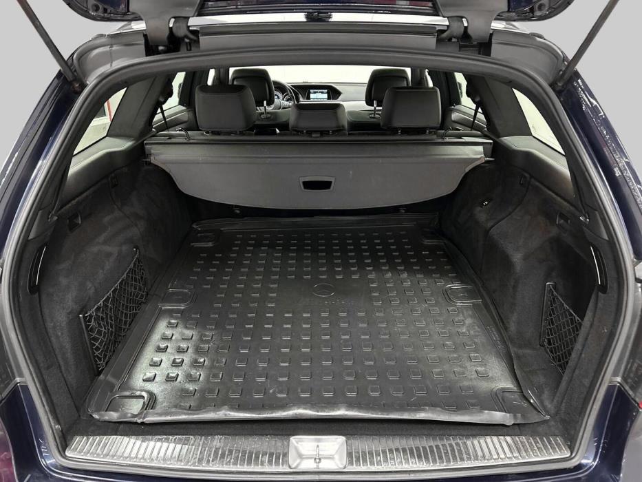 MERCEDES-BENZ E 2013