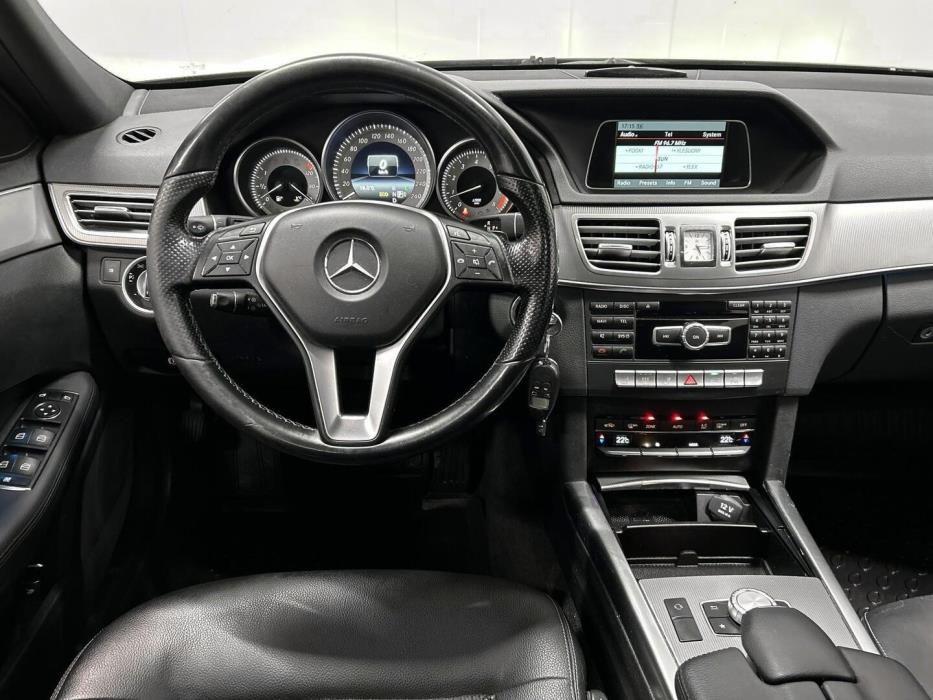 MERCEDES-BENZ E 2013