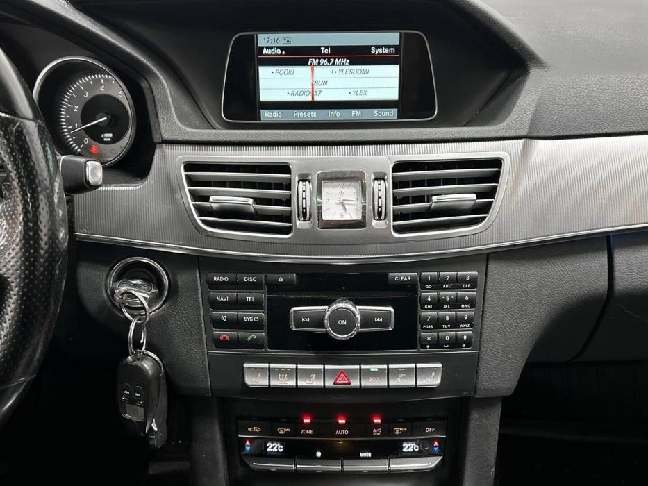 MERCEDES-BENZ E 2013