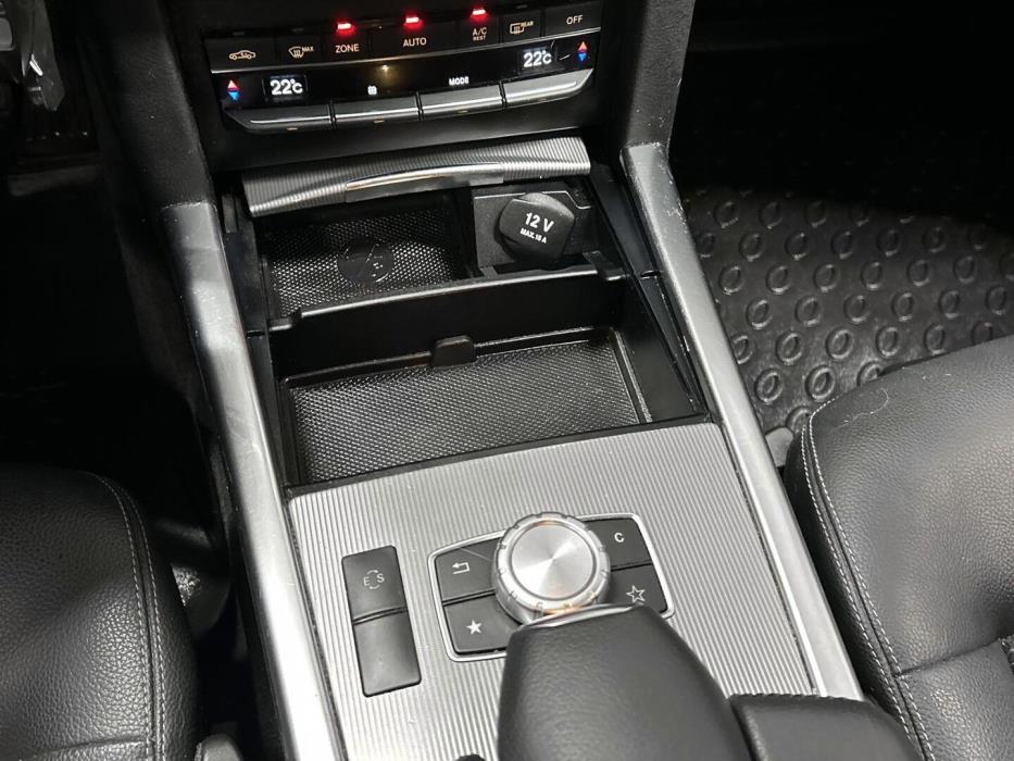 MERCEDES-BENZ E 2013