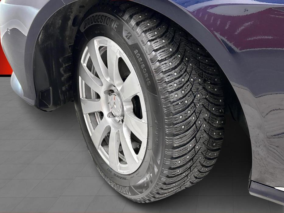 MERCEDES-BENZ E 2013