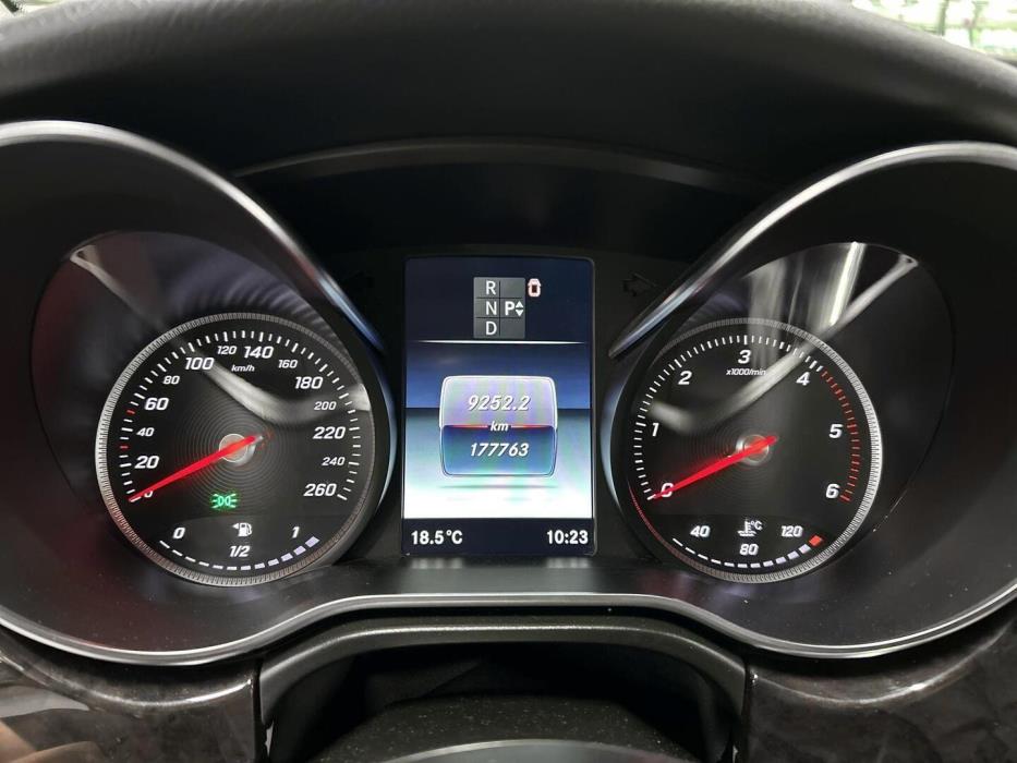 MERCEDES-BENZ V 2019