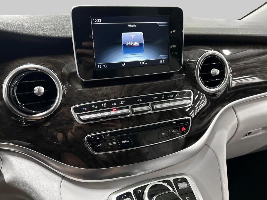 MERCEDES-BENZ V 2019