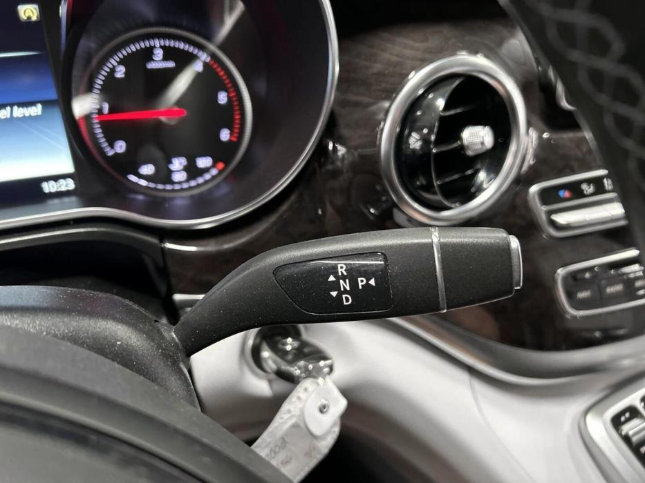 MERCEDES-BENZ V 2019