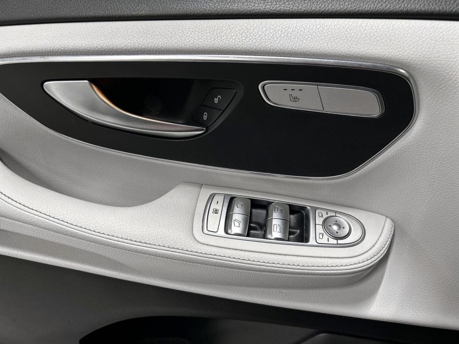 MERCEDES-BENZ V 2019