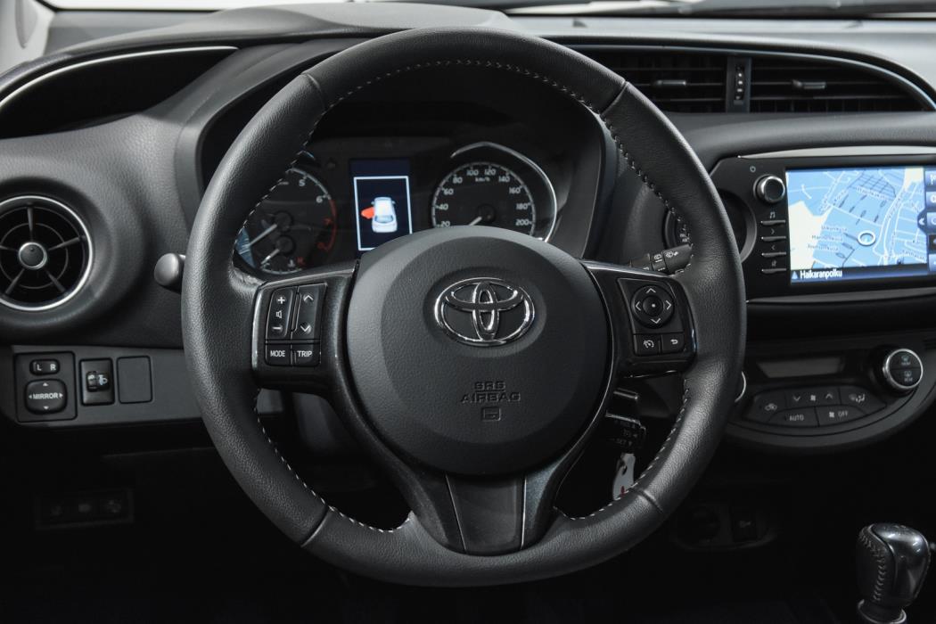 TOYOTA YARIS 2019