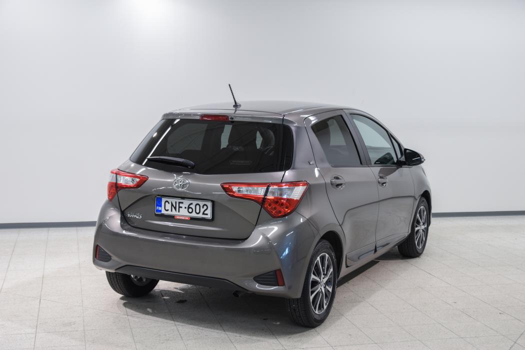 TOYOTA YARIS 2019