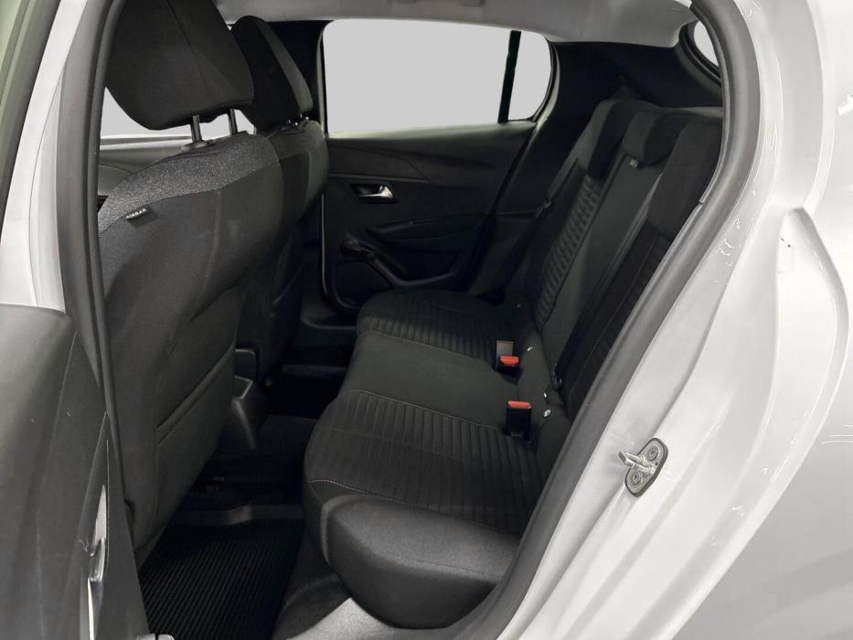 PEUGEOT 208 2020