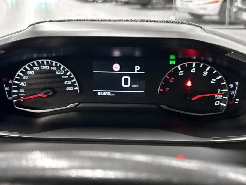 PEUGEOT 208 2020