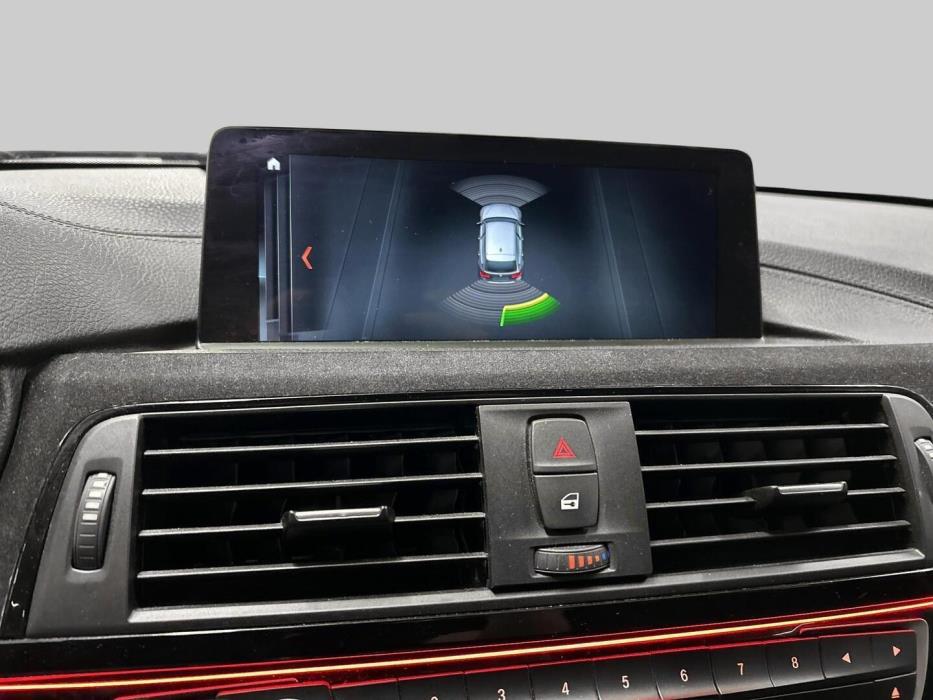 BMW 325 2017