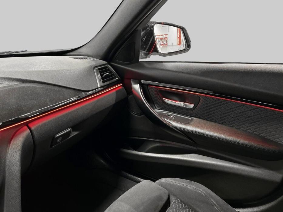 BMW 325 2017
