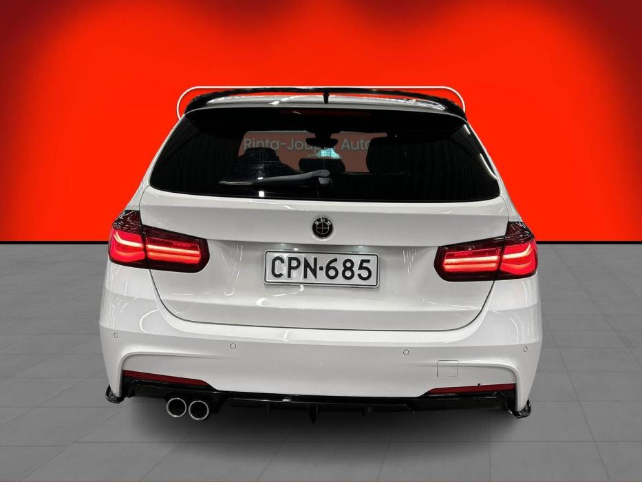 BMW 325 2017
