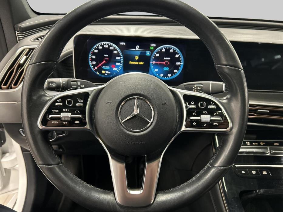 MERCEDES-BENZ EQC 2022