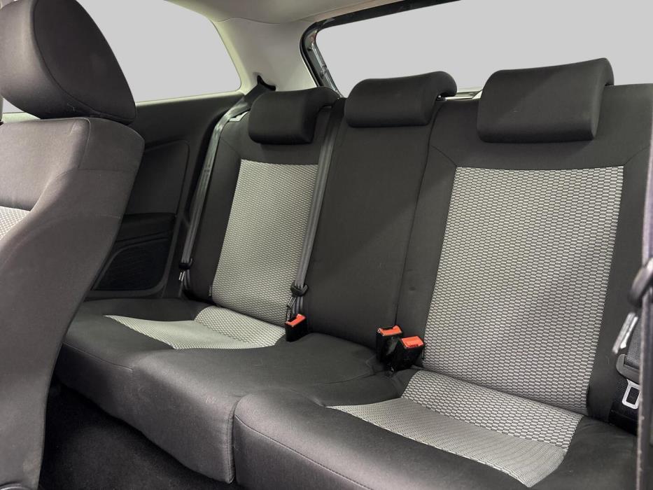 VOLKSWAGEN Polo 2010