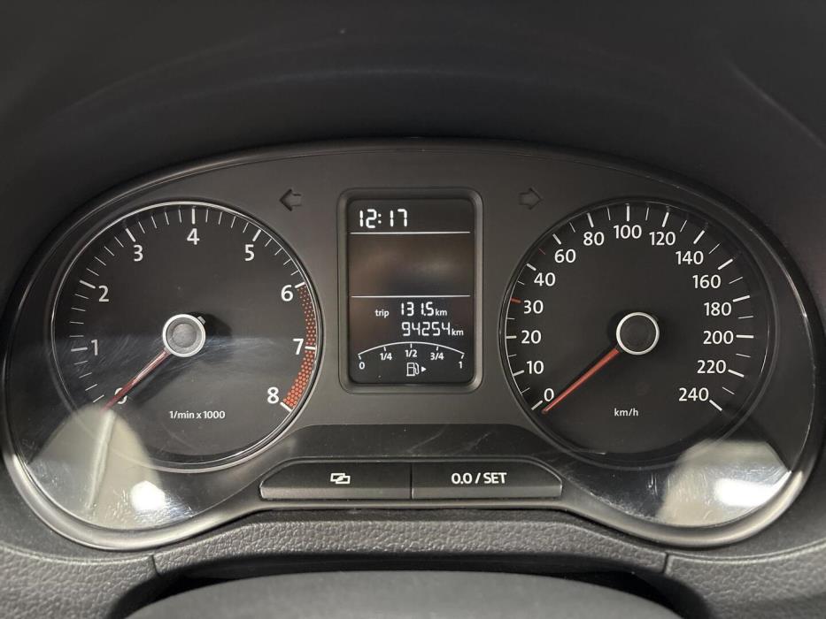VOLKSWAGEN Polo 2010
