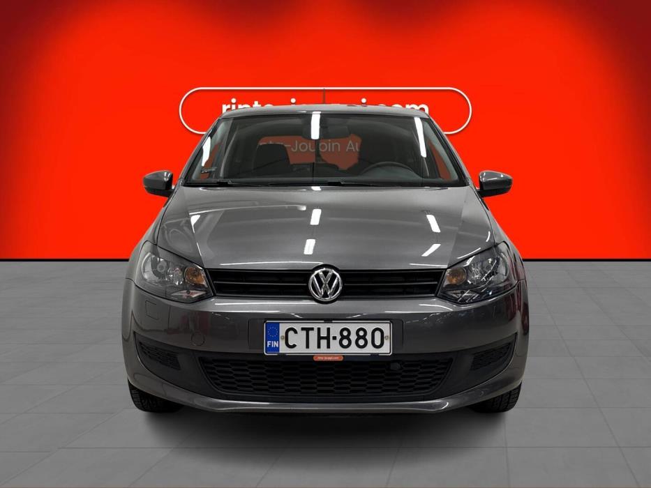 VOLKSWAGEN Polo 2010