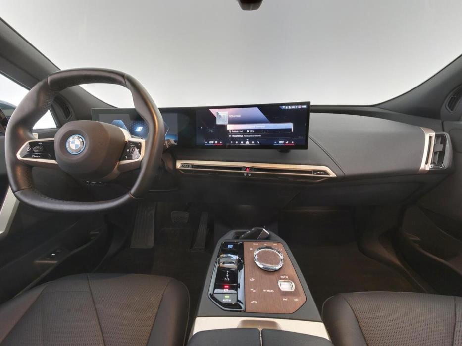 BMW iX 2024