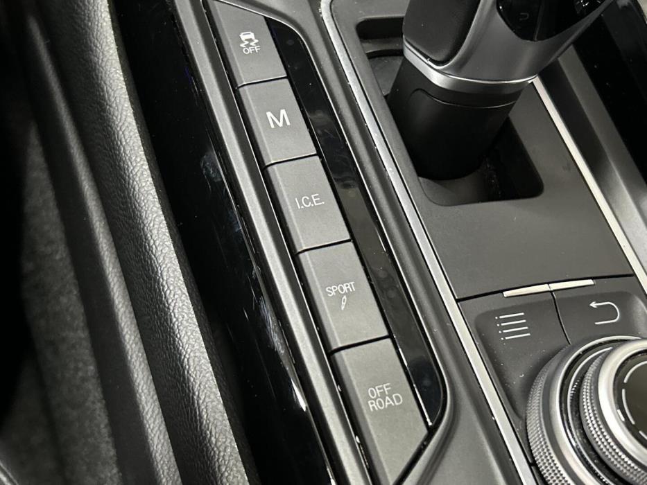 MASERATI Levante 2018