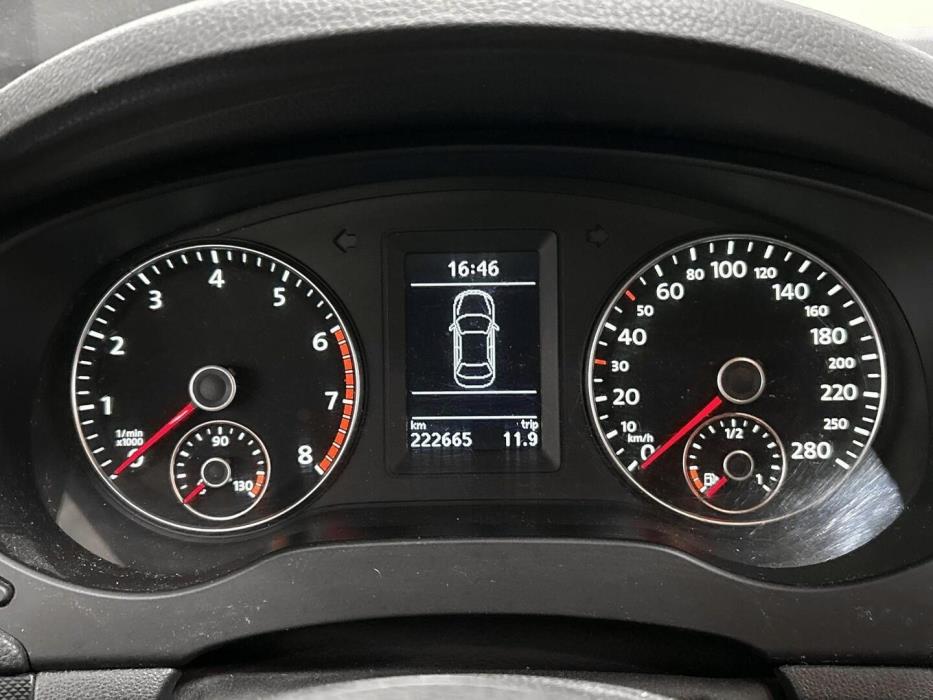 VOLKSWAGEN Jetta 2011