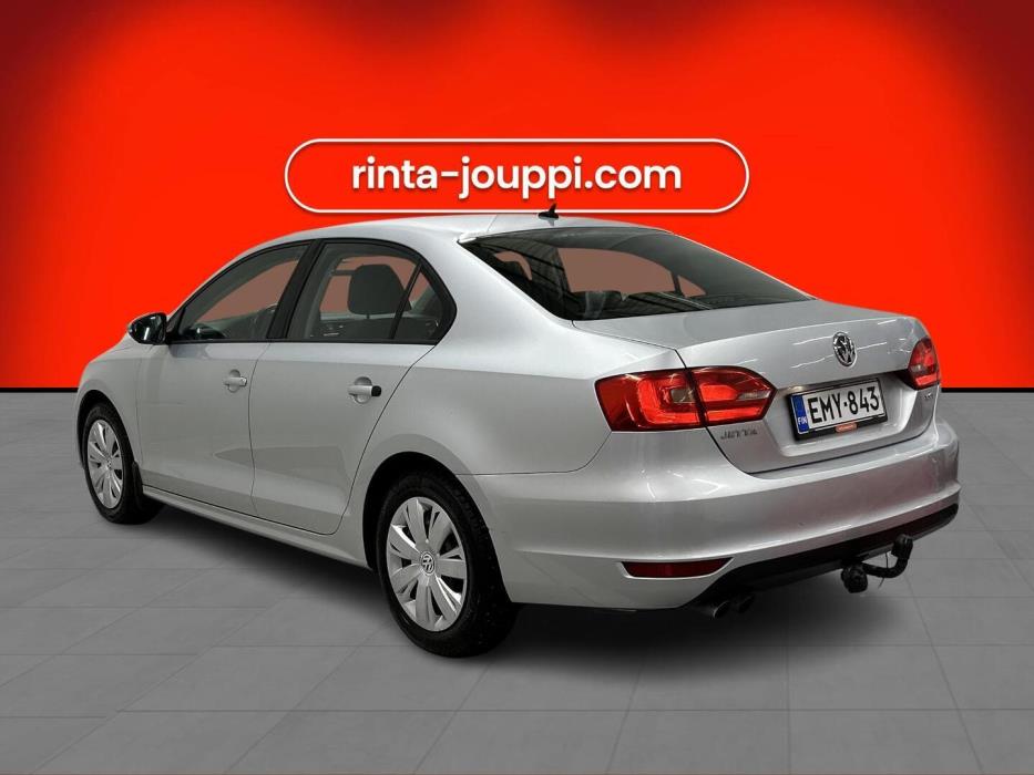 VOLKSWAGEN Jetta 2011