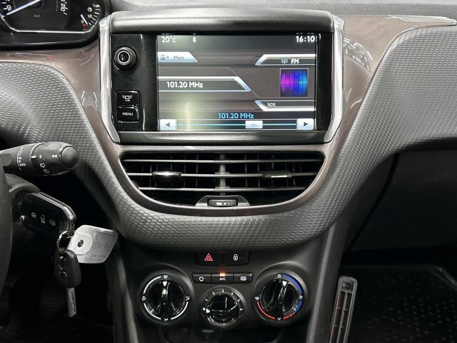PEUGEOT 2008 2014