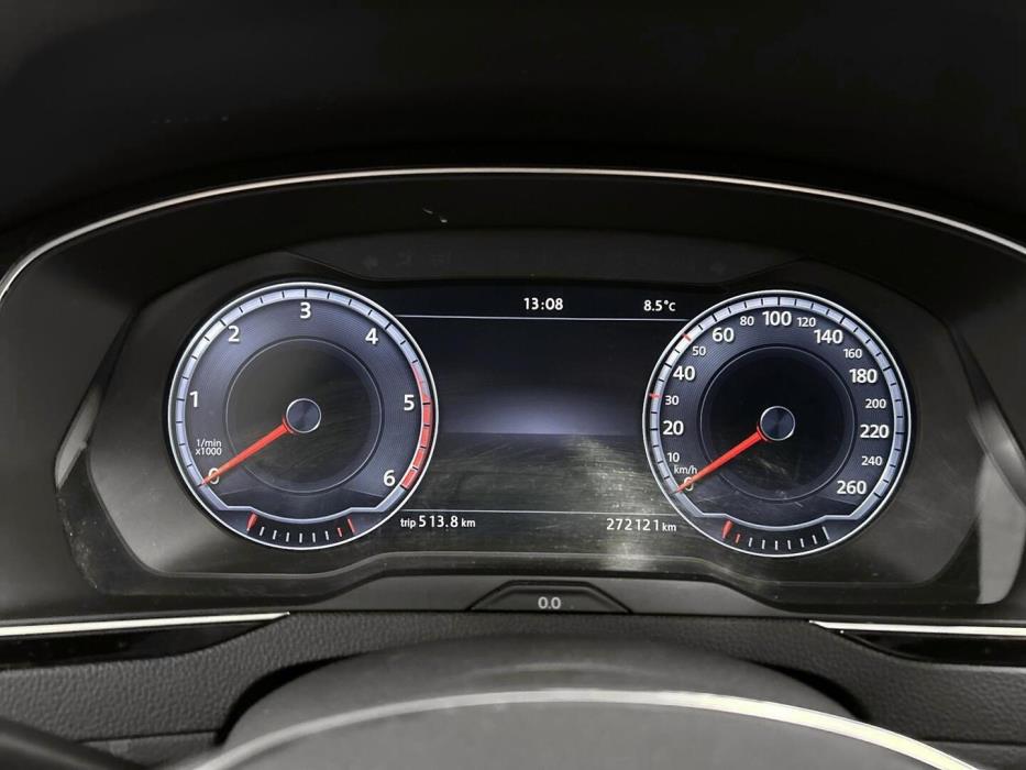 VOLKSWAGEN Passat 2014