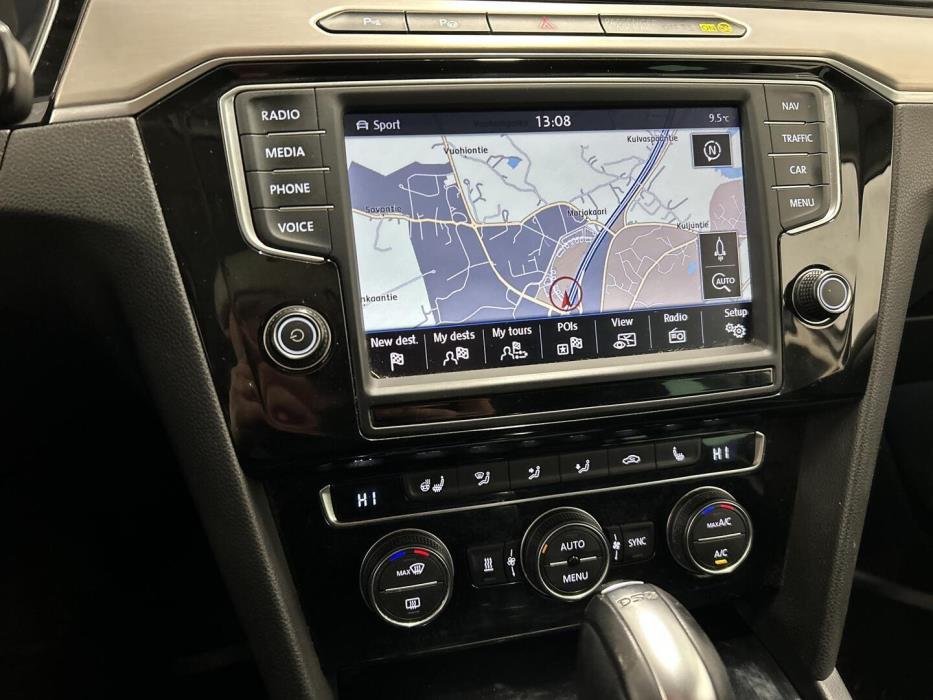 VOLKSWAGEN Passat 2014