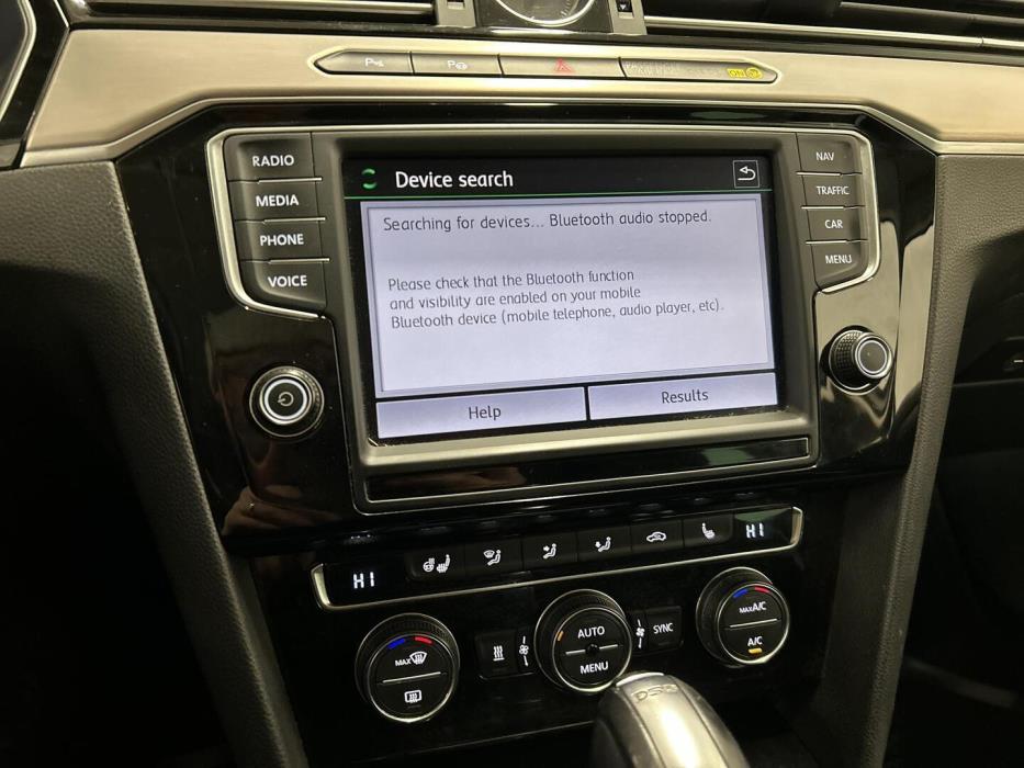 VOLKSWAGEN Passat 2014