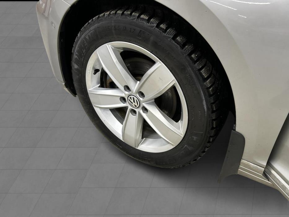 VOLKSWAGEN Passat 2014