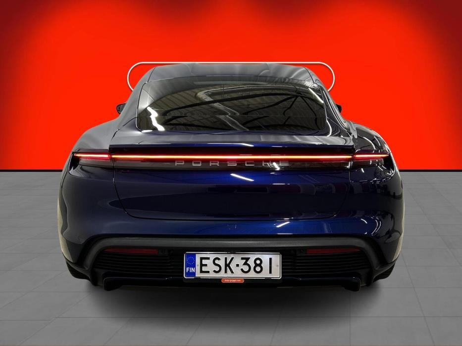 PORSCHE Taycan 2020