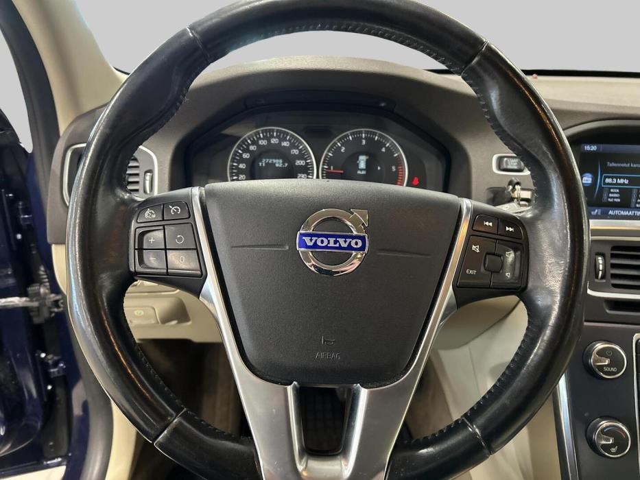 VOLVO V60 2011