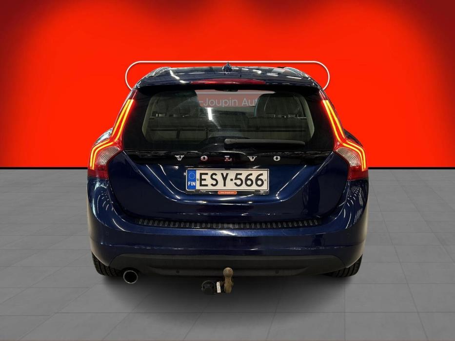 VOLVO V60 2011