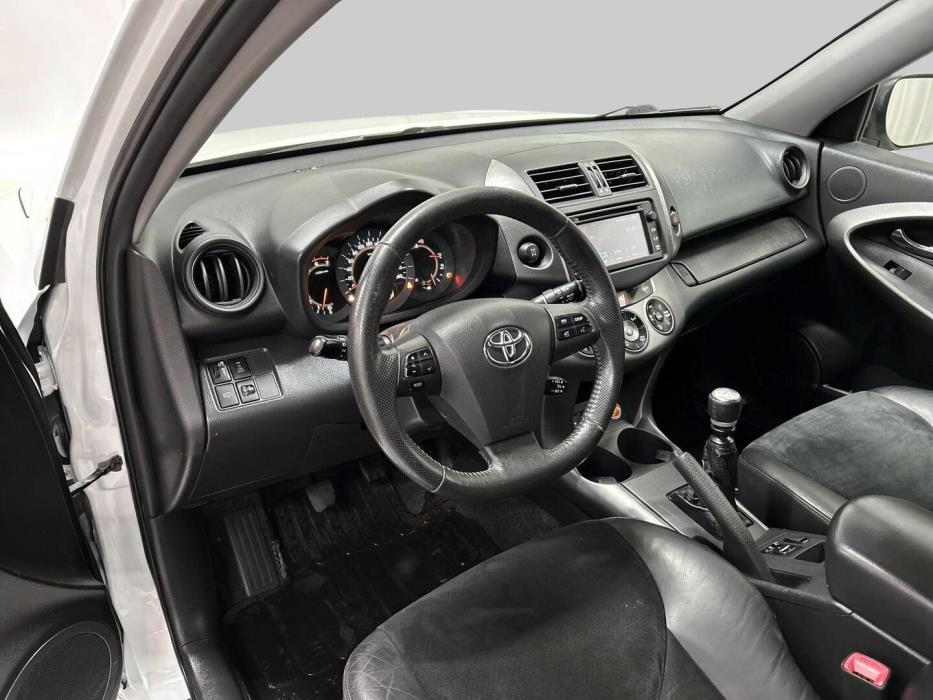 TOYOTA RAV4 2012