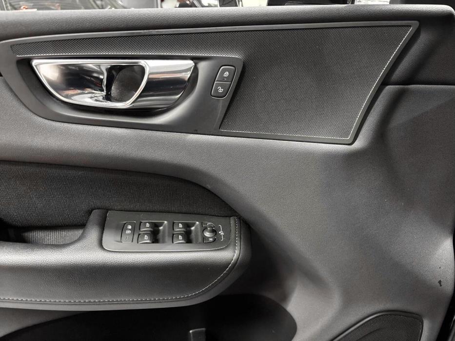 VOLVO XC60 2020