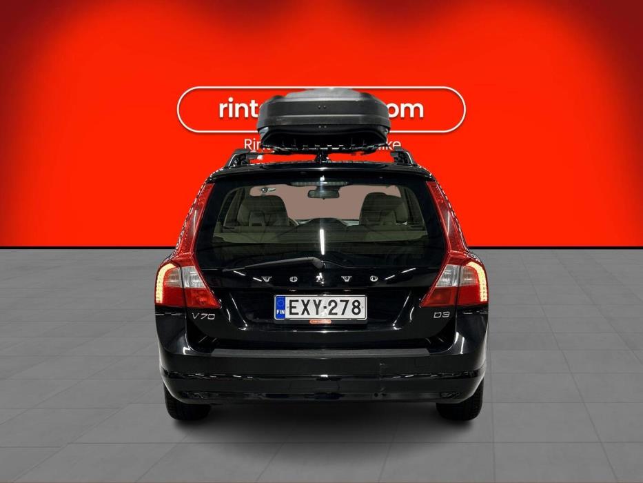 VOLVO V70 2012