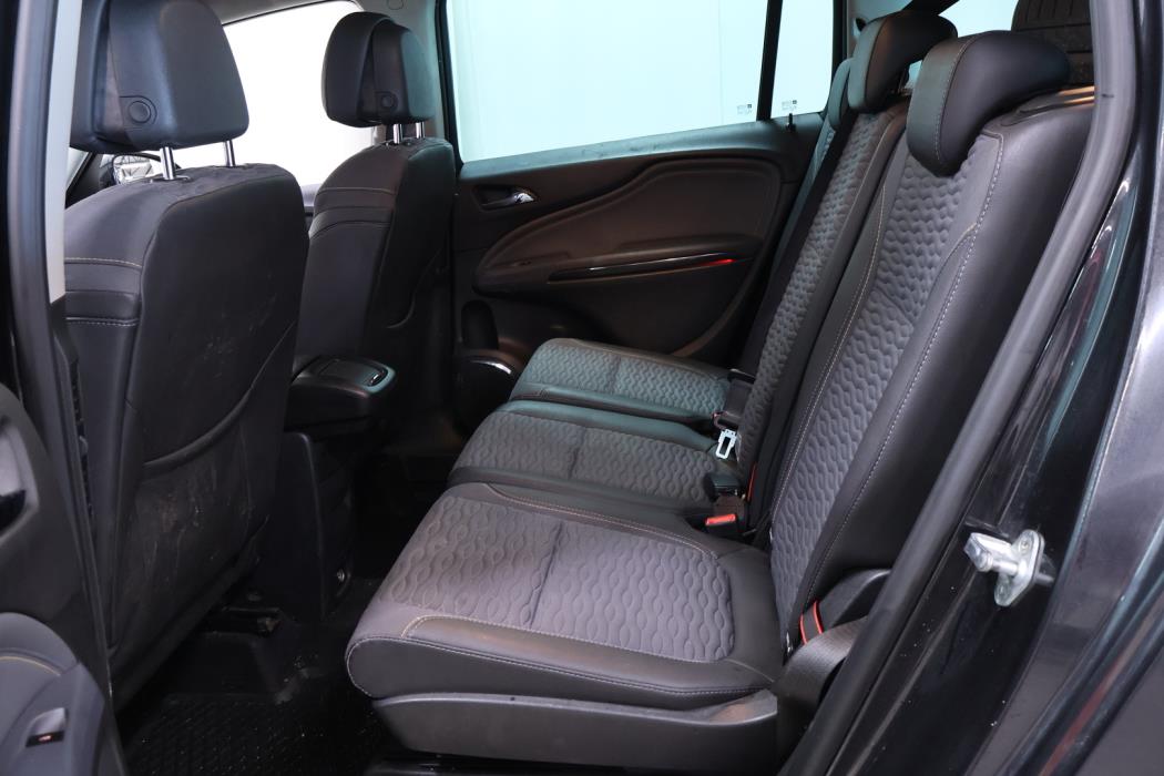 OPEL Zafira Tourer 2012