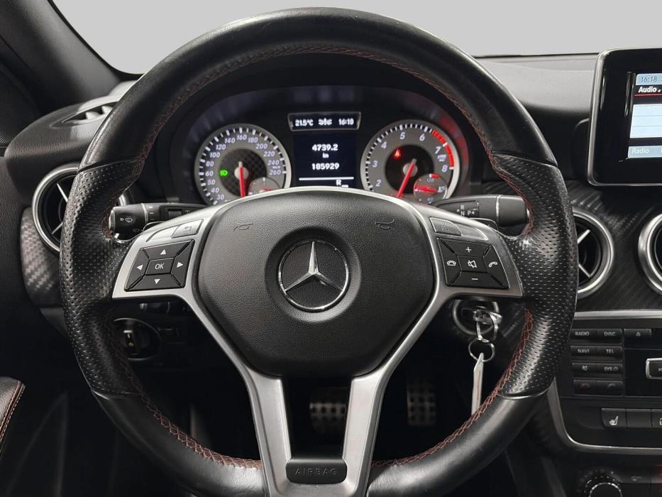 MERCEDES-BENZ A 2013