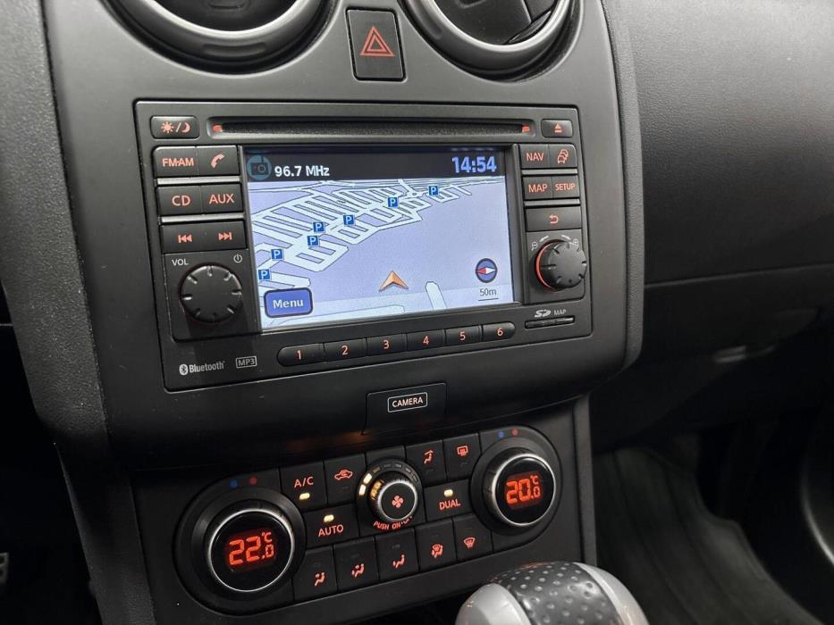 NISSAN Qashqai 2013