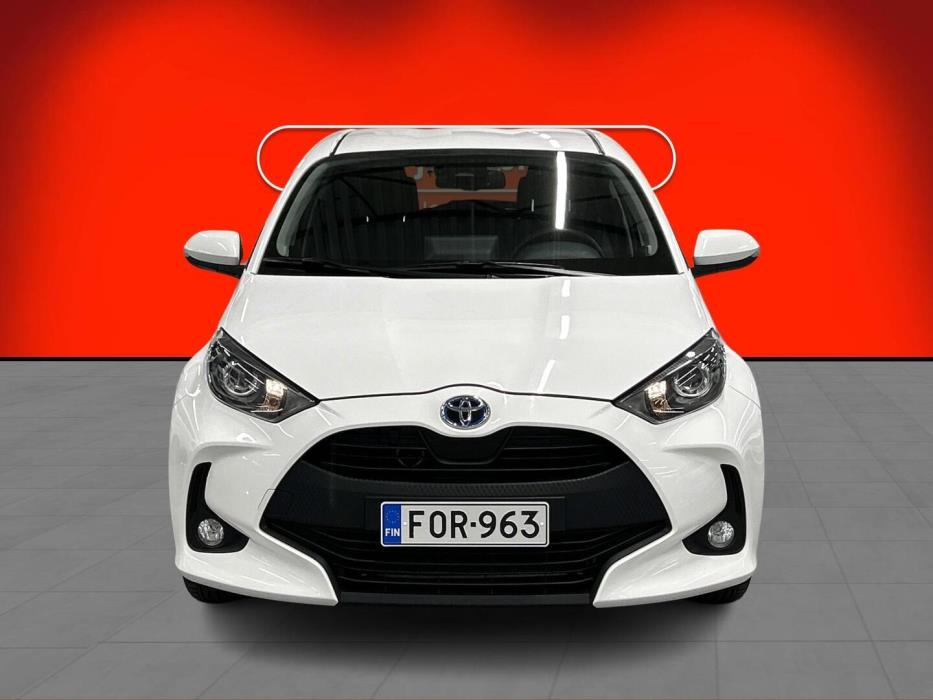TOYOTA Yaris 2021